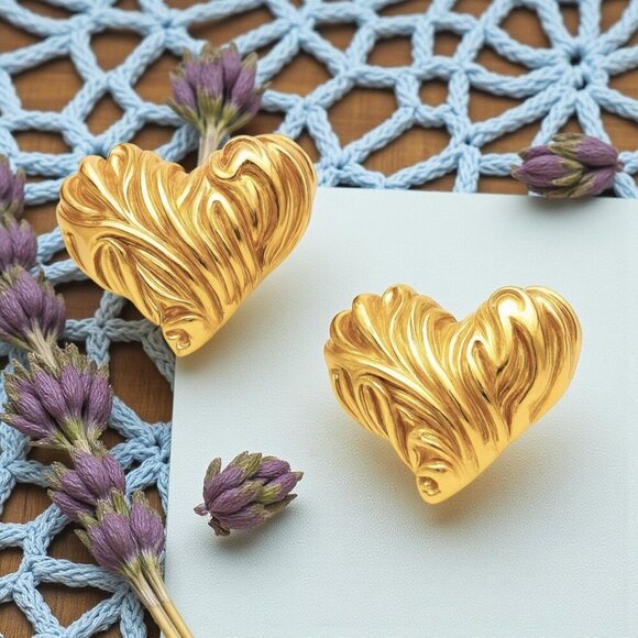 18K Gold Plated Stainless Steel Minimalist Textured Heart Stud Earrings - Picture 5 of 10